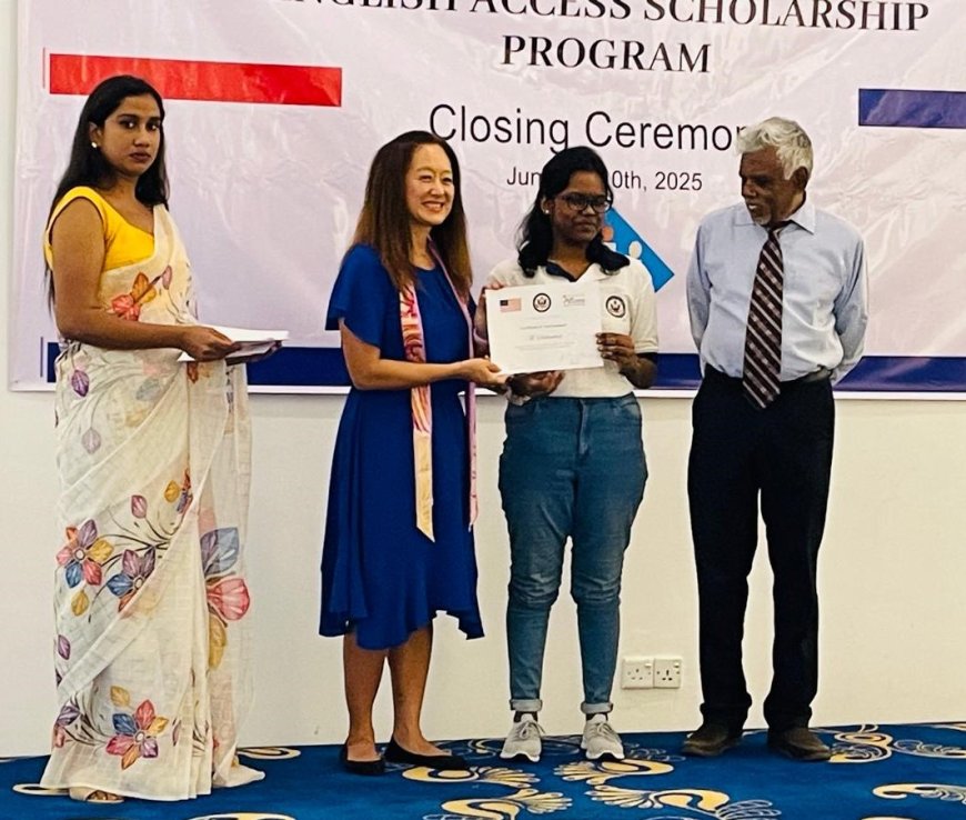 එක්සත් ජනපද තානාපති කාර්යාලය ඉංග්ලිෂ් ඇක්සෙස් (English Access) ශිෂ්‍යත්ව ලාභී සිසුන් 90 දෙනෙකුගෙන් යුත් තවත් කණ්ඩායමකට පාඨමාලා සහතිකපත් ප්‍රදානෝත්සවය පවත්වයි